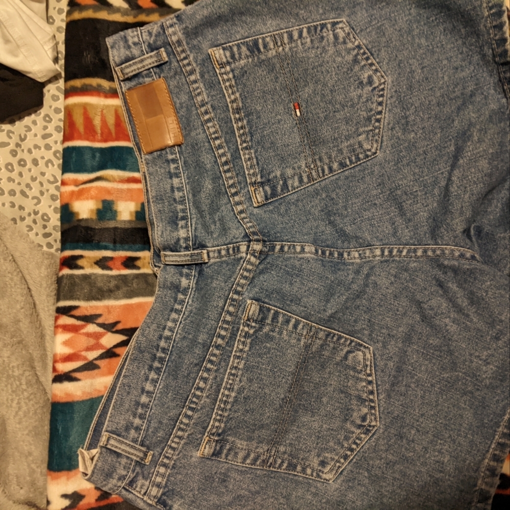 EUC Vintage Tommy Hilfiger Dad Jean Shorts
